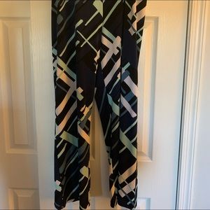 Like New Classy Comfy Chicos year round Trendy Pants size 3